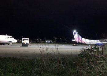 Η πτήση των 18.35 από Ζάκυνθο για Αθήνα προσγειώθηκε στην Χίο λόγω κακοκαιρίας (Βίντεο)