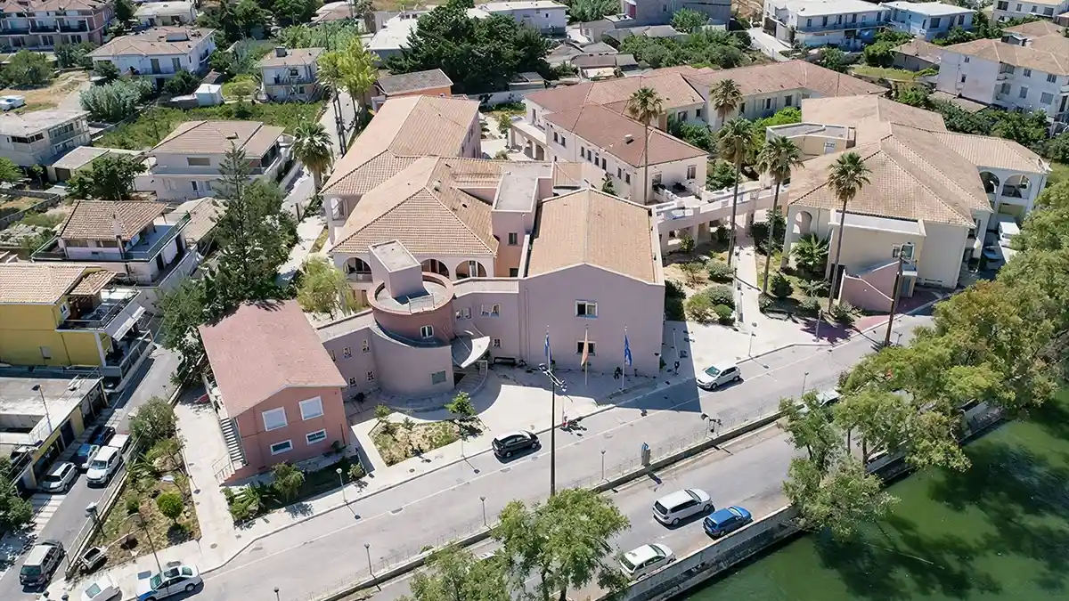 ODAZ KENTRO KOINONIKHS PRONOIAS IONION NISON