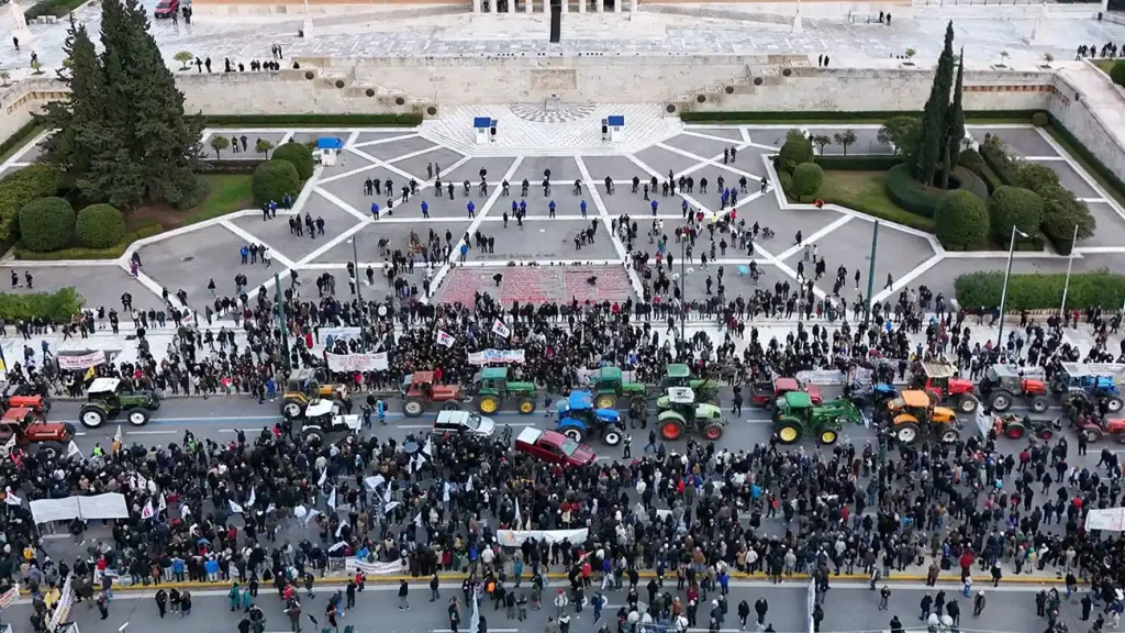 AGROTES TRAKTER SYNTAGMA