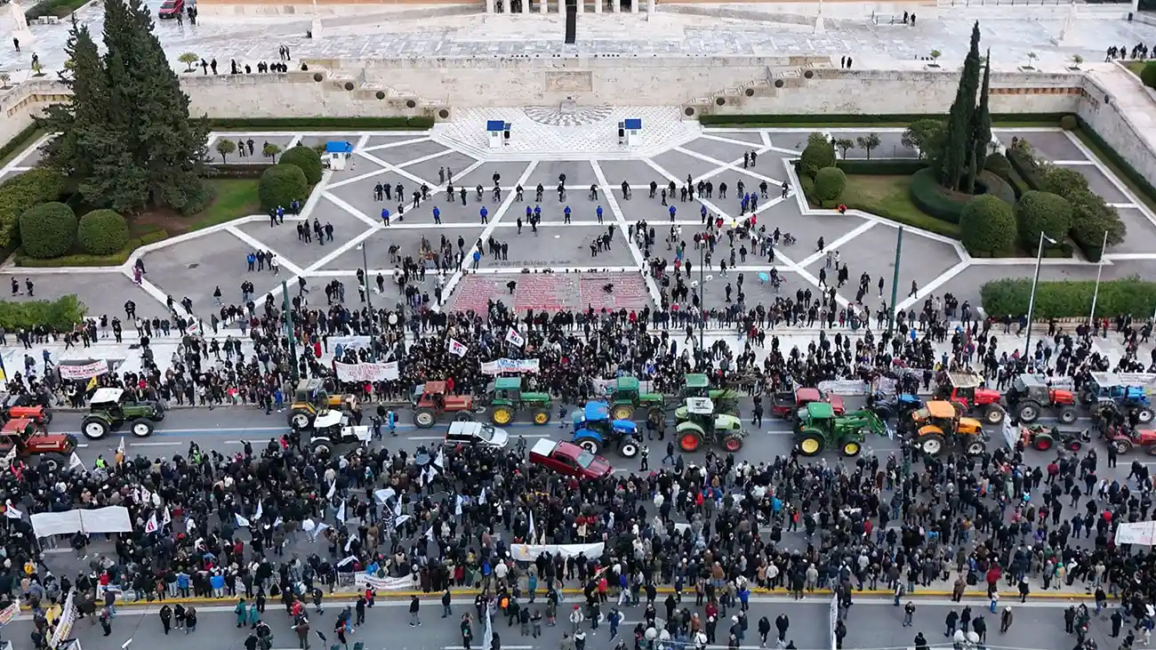 AGROTES TRAKTER SYNTAGMA