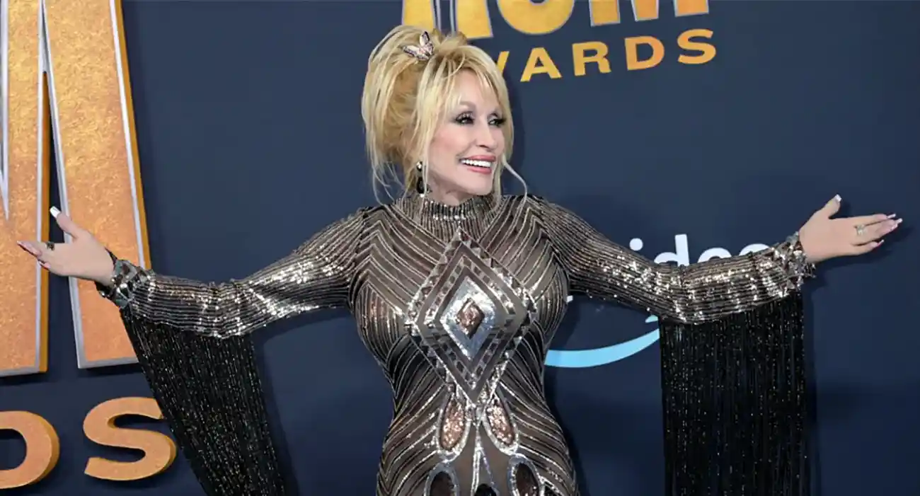 DOLLY PARTON